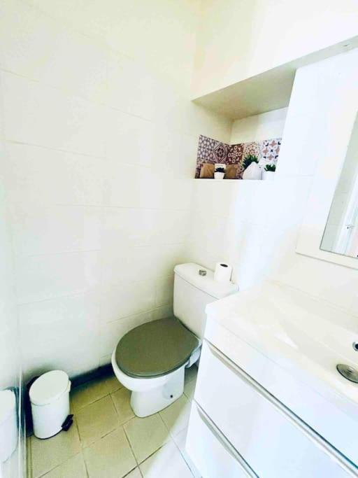 شقة The King Duplex In The Enter Of فونتانبلو الغرفة الصورة